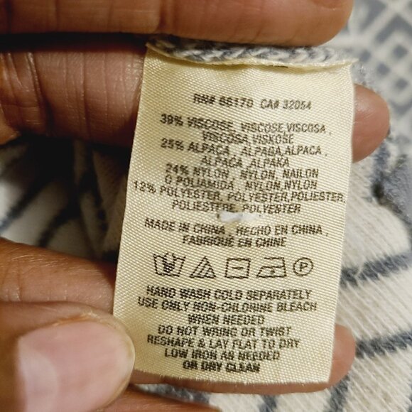 Anthropologie | Moth Gray & White Abstract Print Turtleneck Sweater (Size Small) - Picture 5 of 15